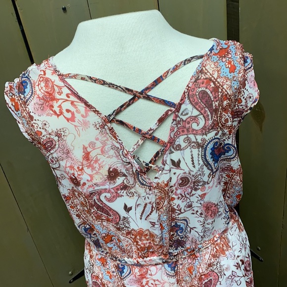 Signature Studio Dress. Size 12. Paisleys in pink. - Picture 7 of 8